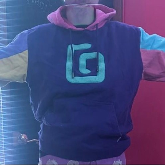 Karl Jacobs spiral hoodie, multicolor, fuzzy - Picture 2 of 3